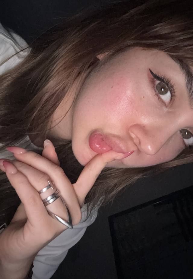 Single mother of 2 that wants fun - Image 3